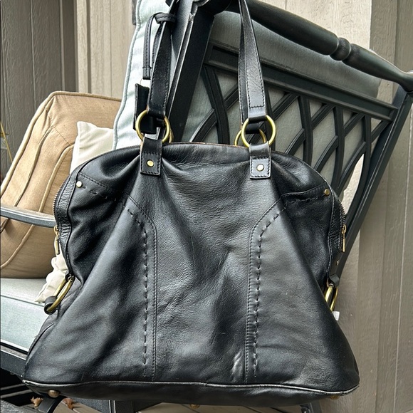 Yves Saint Laurent Black Shoulder Bag - Picture 4 of 16